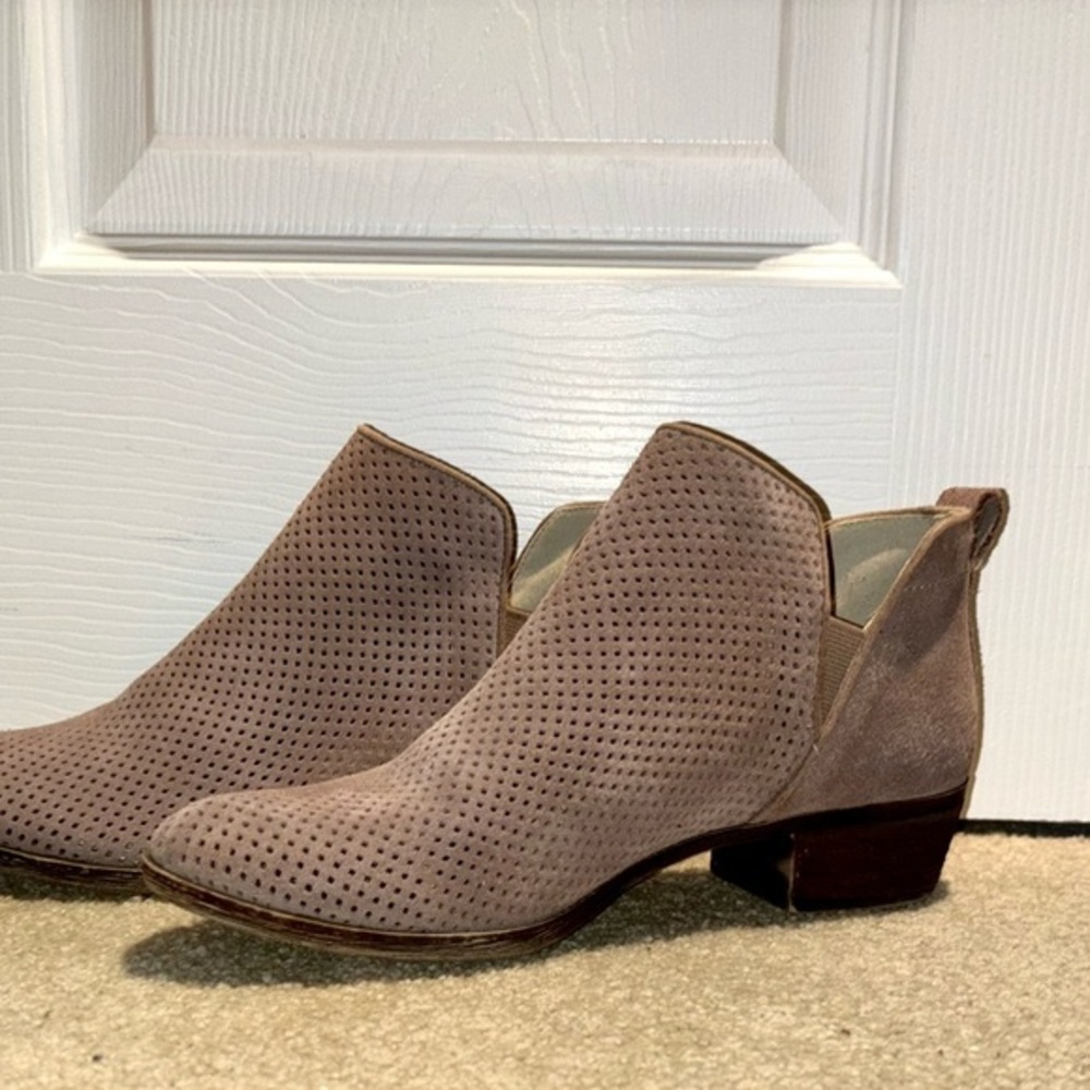 Beige Nude Suede Botties lightly used 1 inch